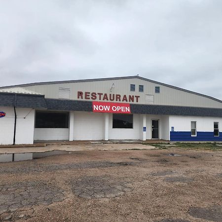 1St Inn By Oyo Quinter Hwy 70 Ks Exterior foto